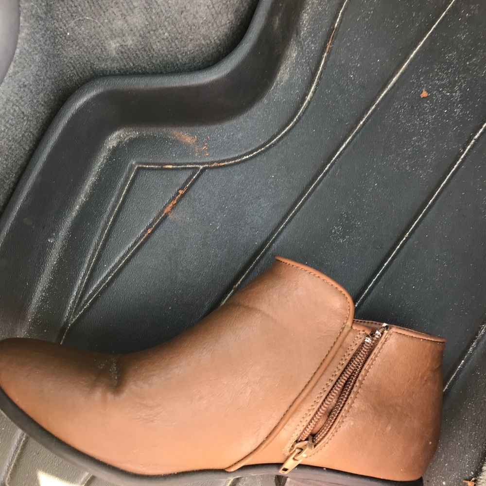 Boots - Picture 2 of 3